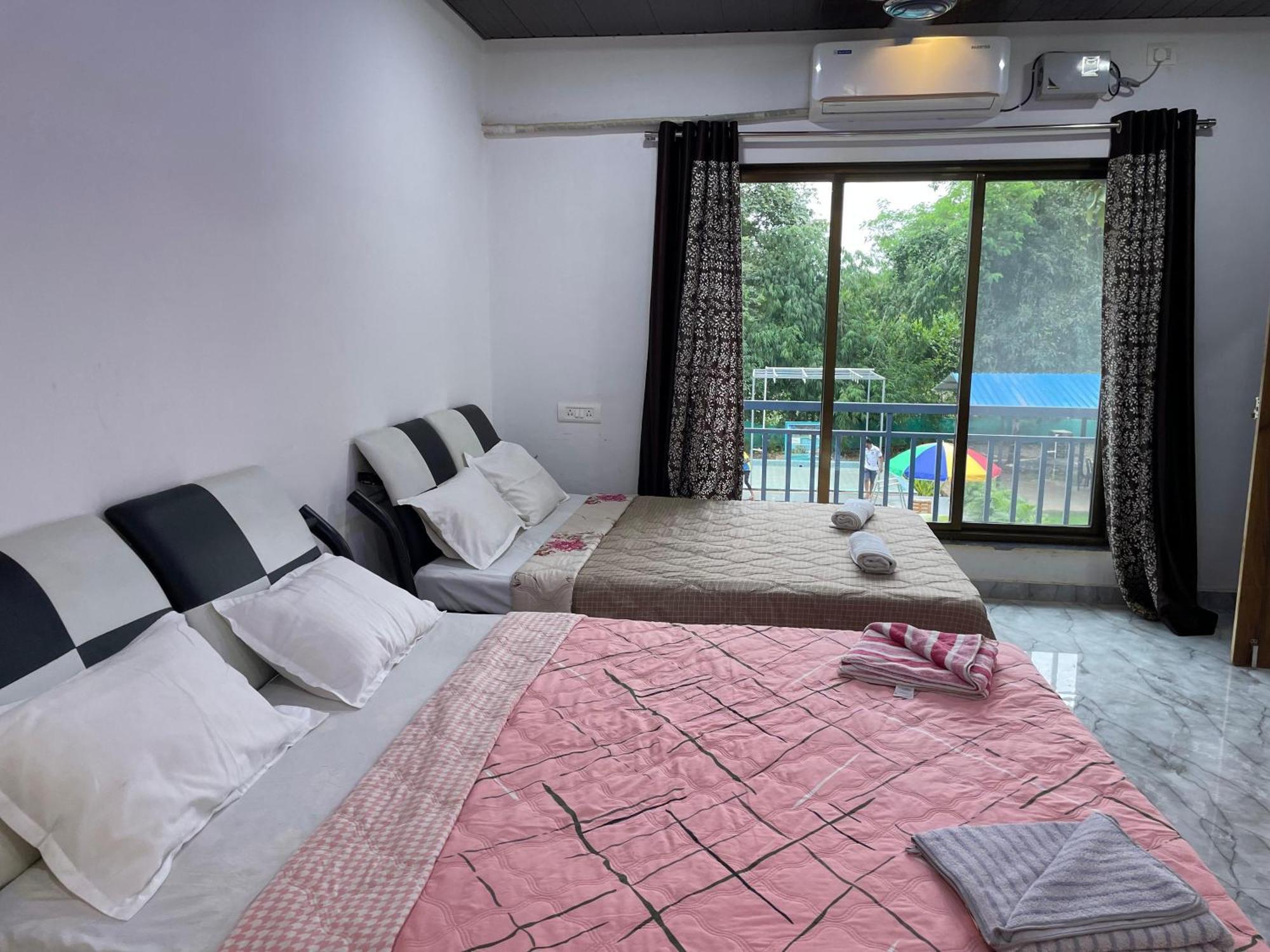 Riverland Farm And Resort Karjat Bagian luar foto