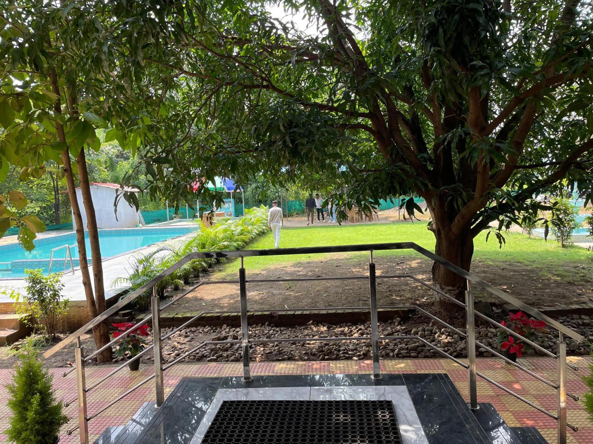 Riverland Farm And Resort Karjat Bagian luar foto