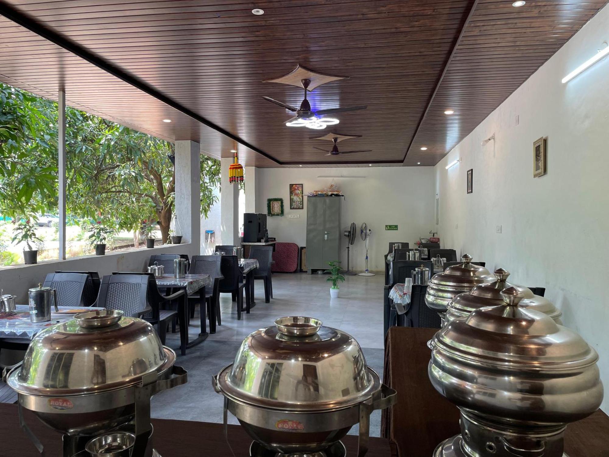 Riverland Farm And Resort Karjat Bagian luar foto
