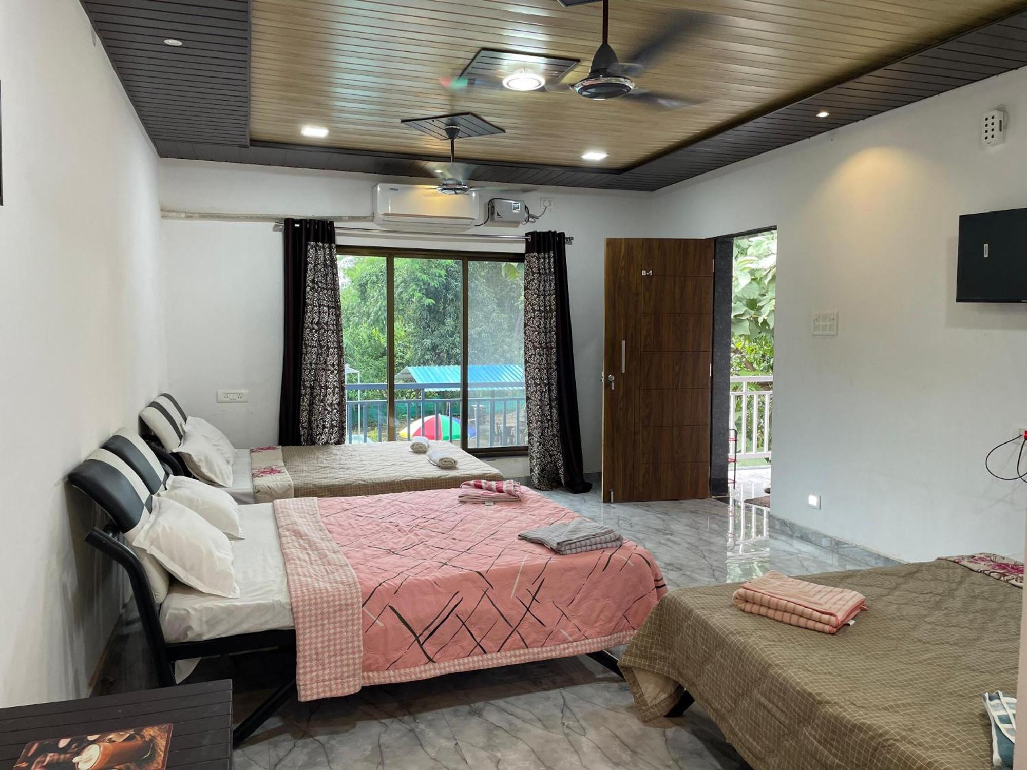 Riverland Farm And Resort Karjat Bagian luar foto